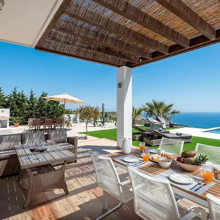 Diamond Hill Villa *